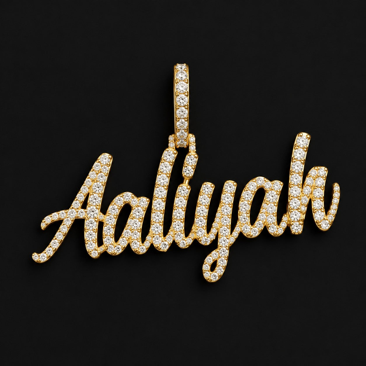 Yellow gold Aaliyah single-row nameplate color visualization